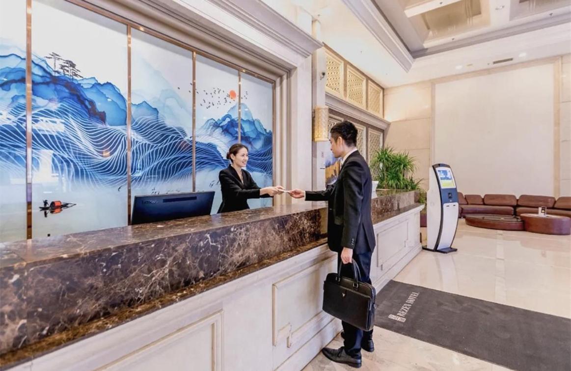 Guangzhou Nuomo International Hotel-Canton Fair Free Shuttle Bus Exterior foto